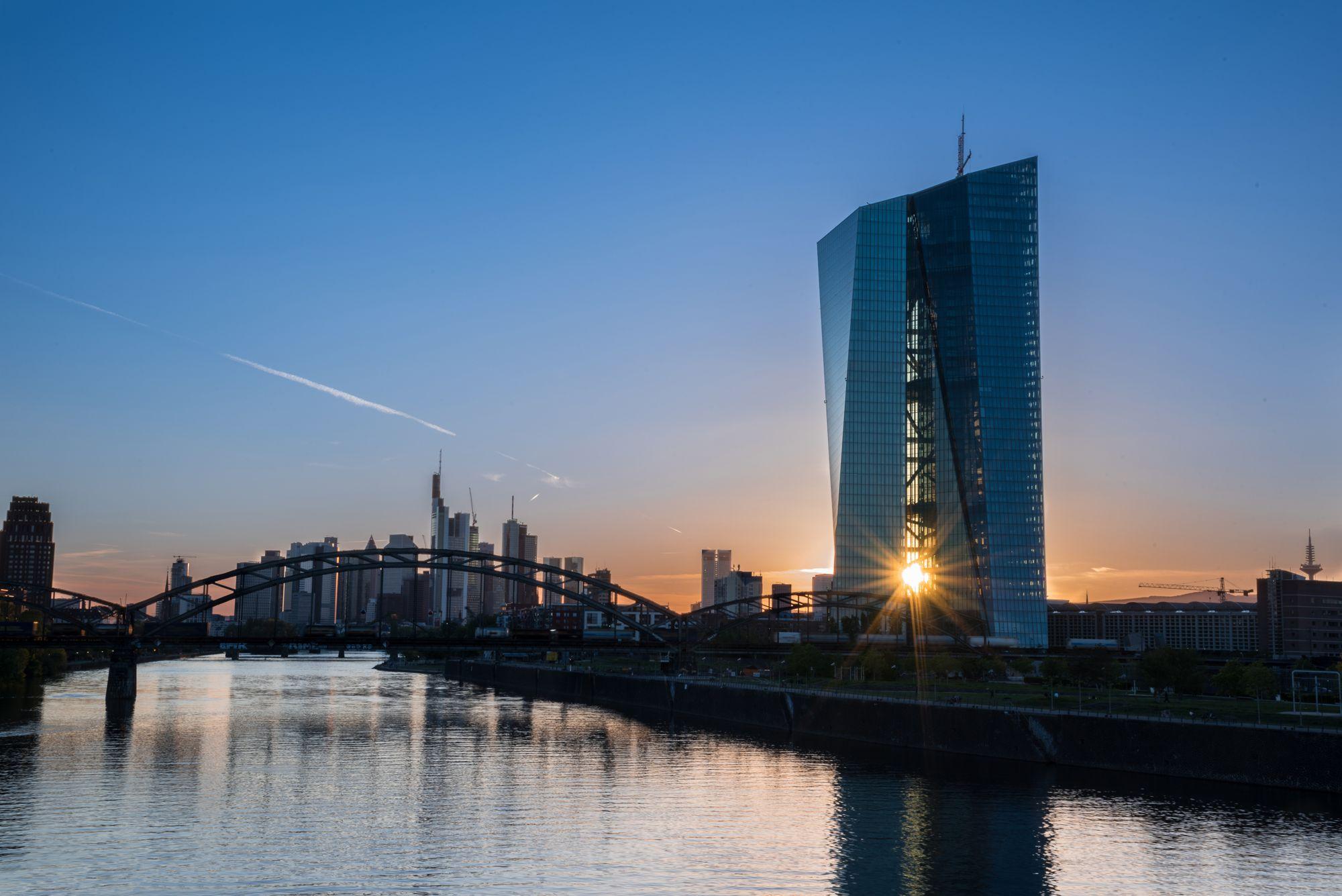 Banca Centrală a Europei majorează dobânzile pentru a noua oară consecutiv